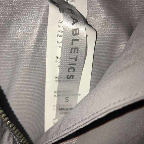 Fabletics - Picture 7 of 8